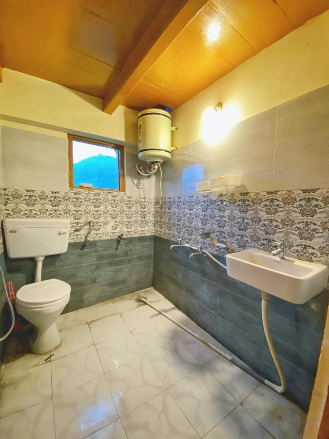 Pine Tower Inn Manali  Luaran gambar
