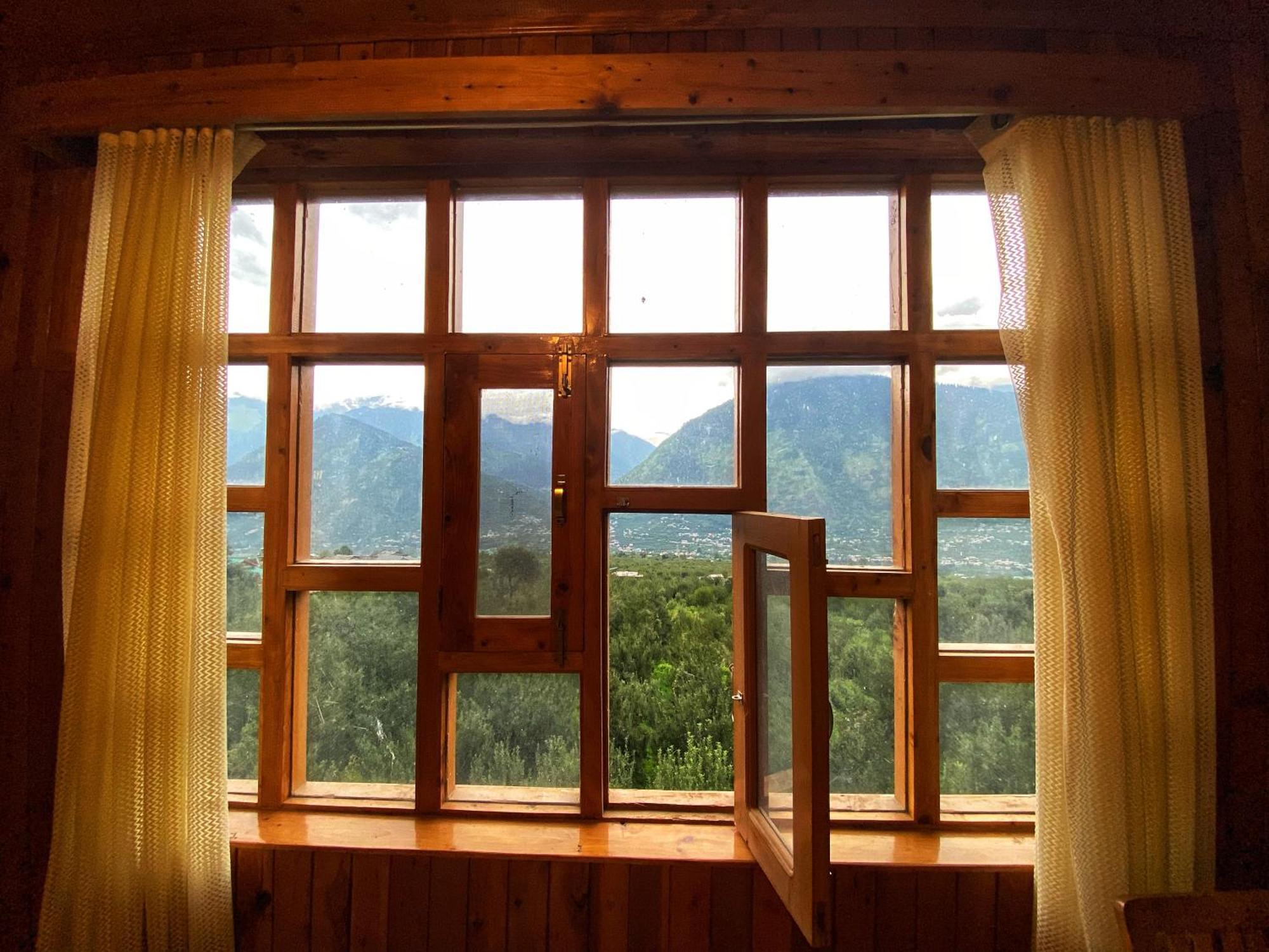 Pine Tower Inn Manali  Luaran gambar